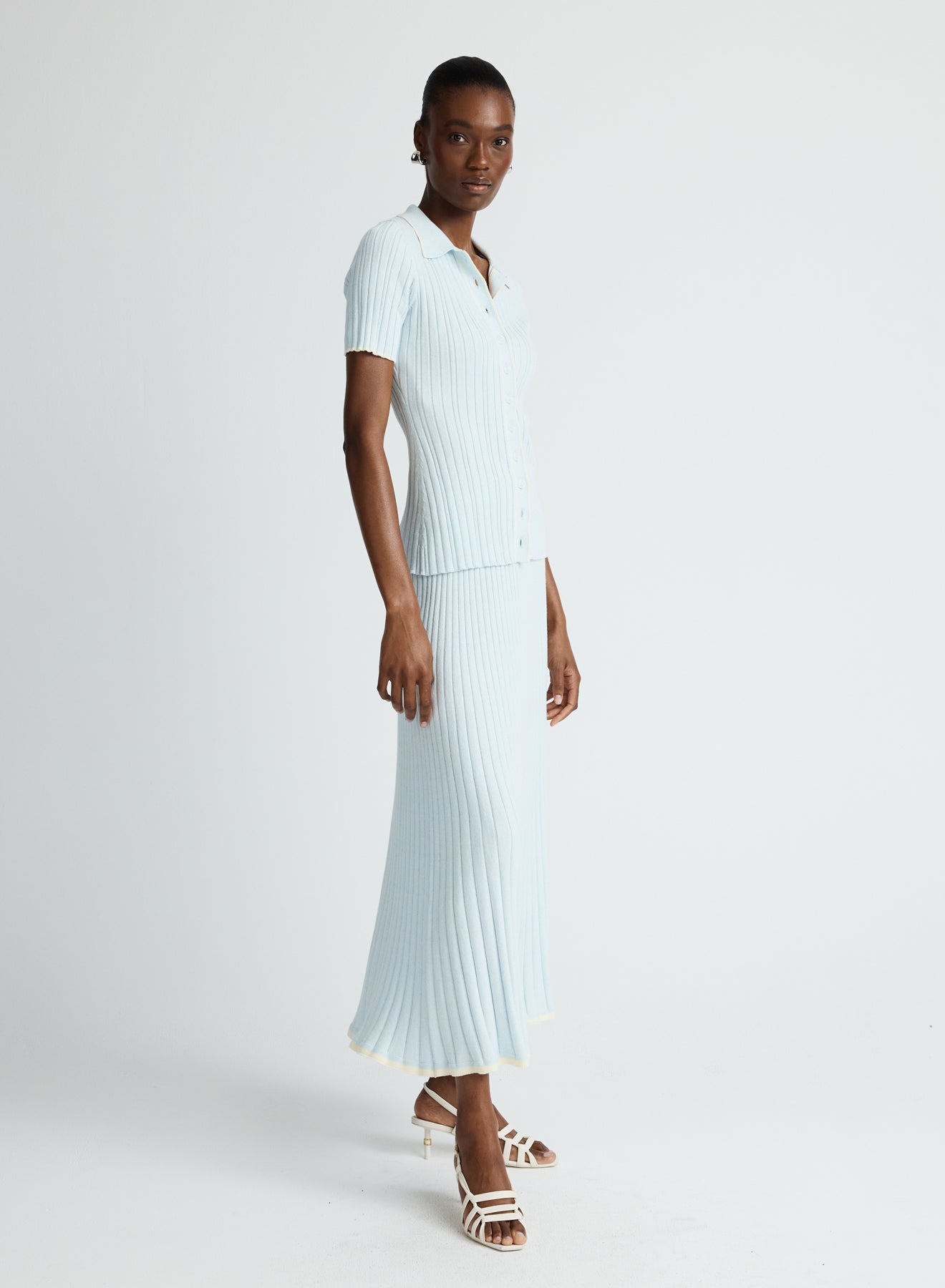 AVI TOP (GLACIER W/ SILENCE TRIM)