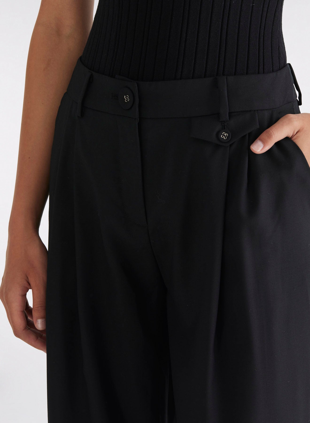 NICO PANTS (BLACK)
