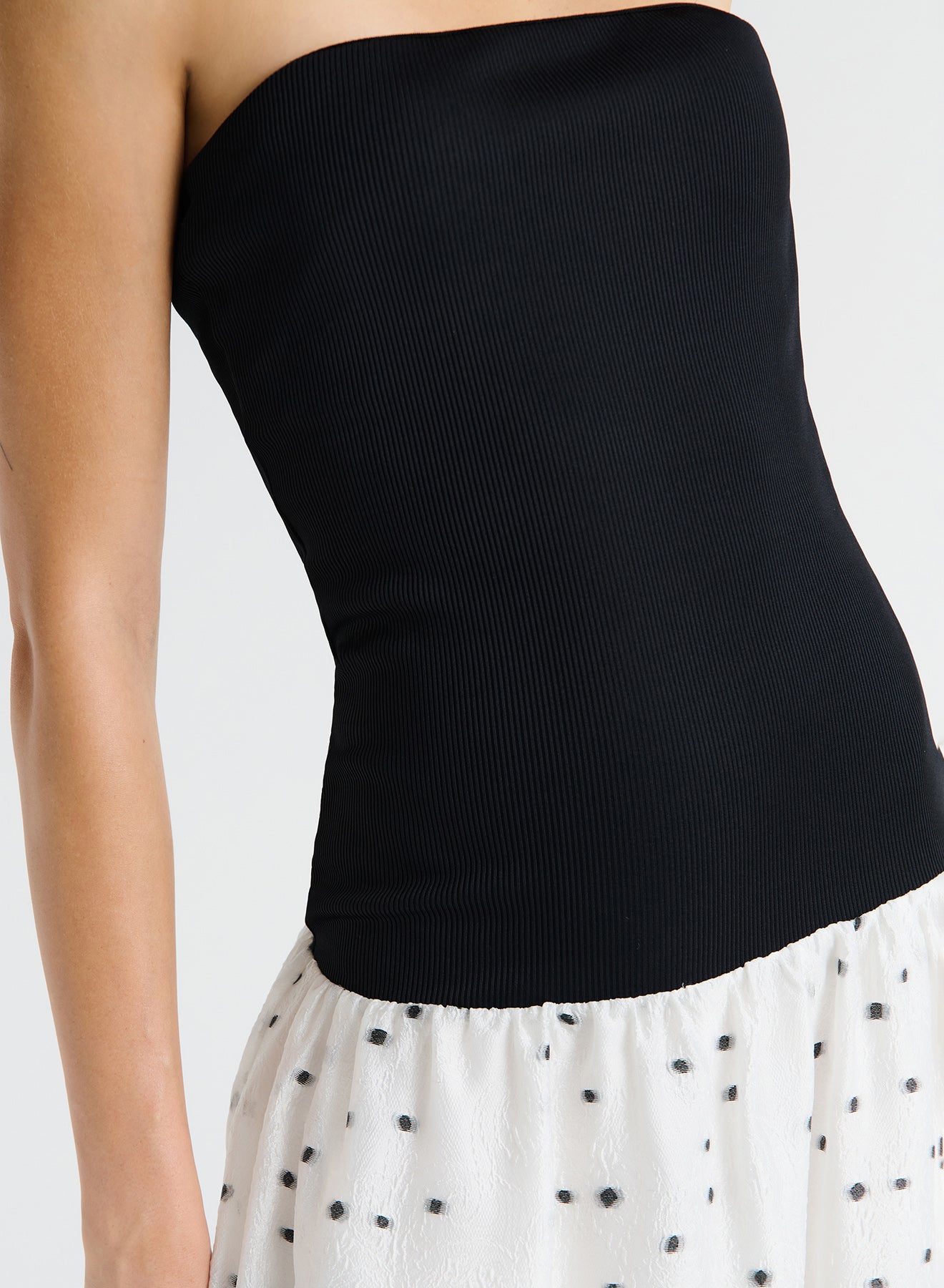 AMYRA DRESS (VACATION SPOT)