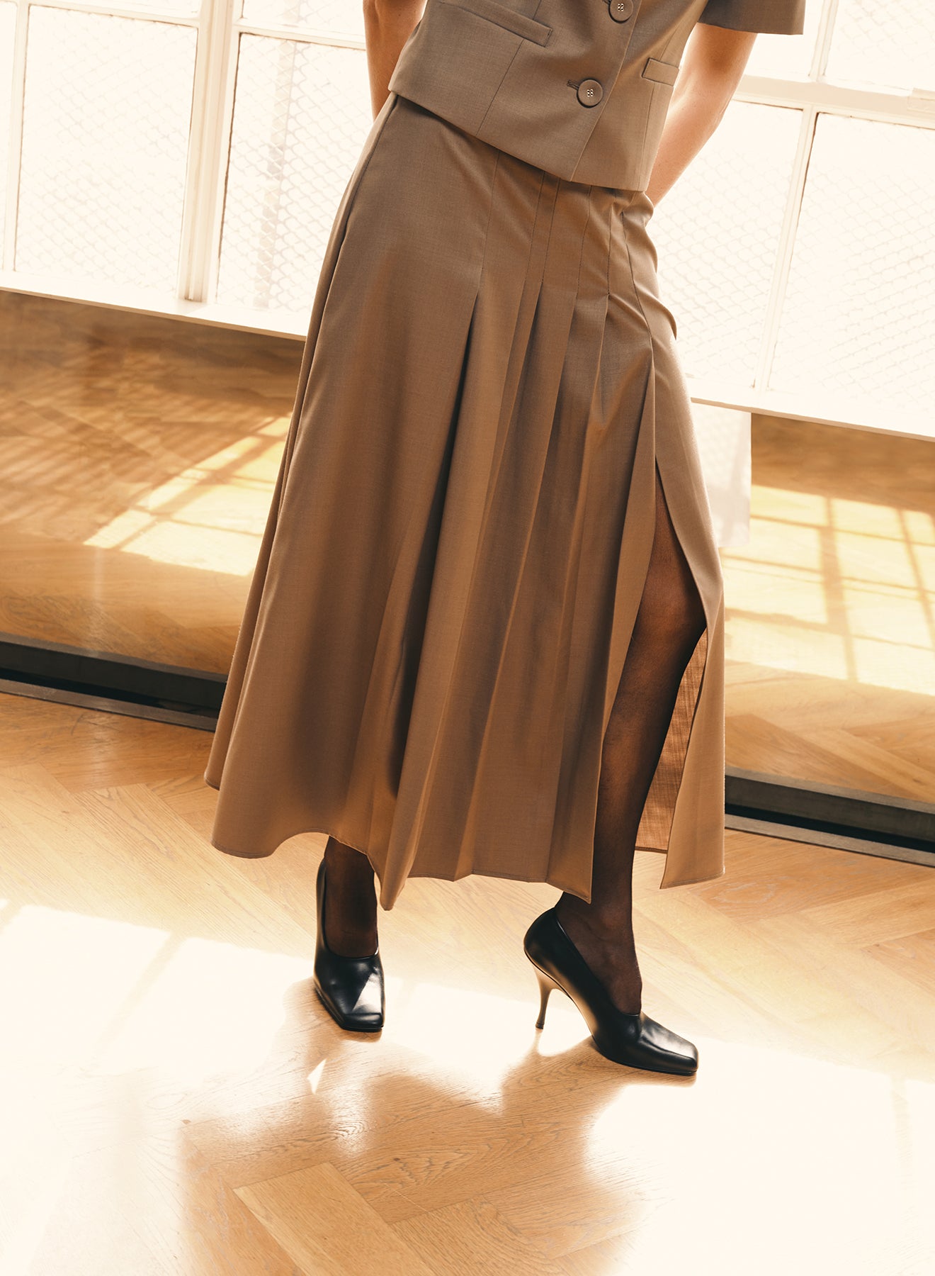 SABLE SKIRT (TAUPE BROWN)