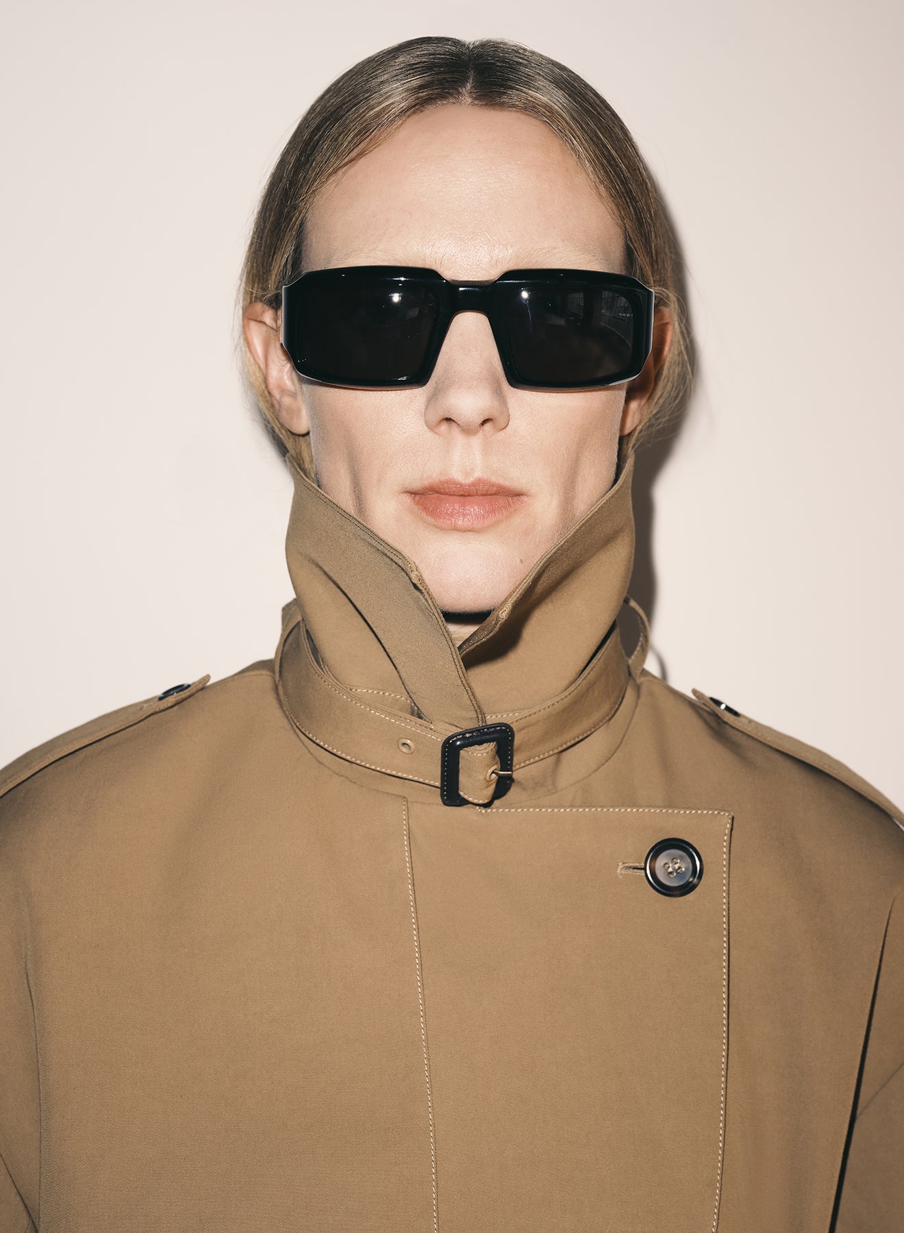 FARREN TRENCH COAT (TAN)