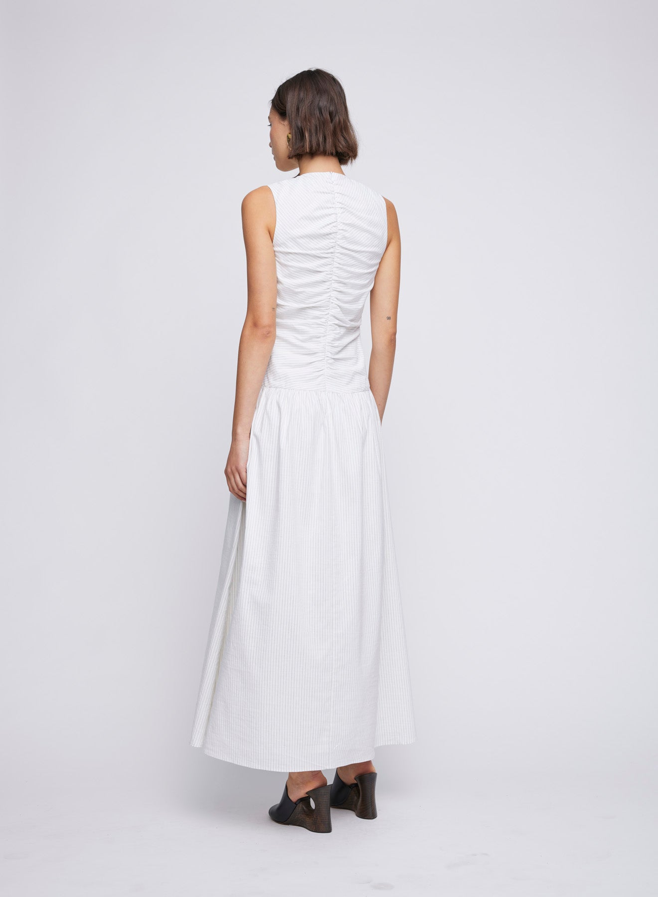 ANNA QUAN Transeasonal Dressing - Gathered bodice, sleeveless maxi dress. White dress, day dress, white day dress, cotton dress, holiday dress, resort dress, white holiday dress, white beach dress, cotton dress.