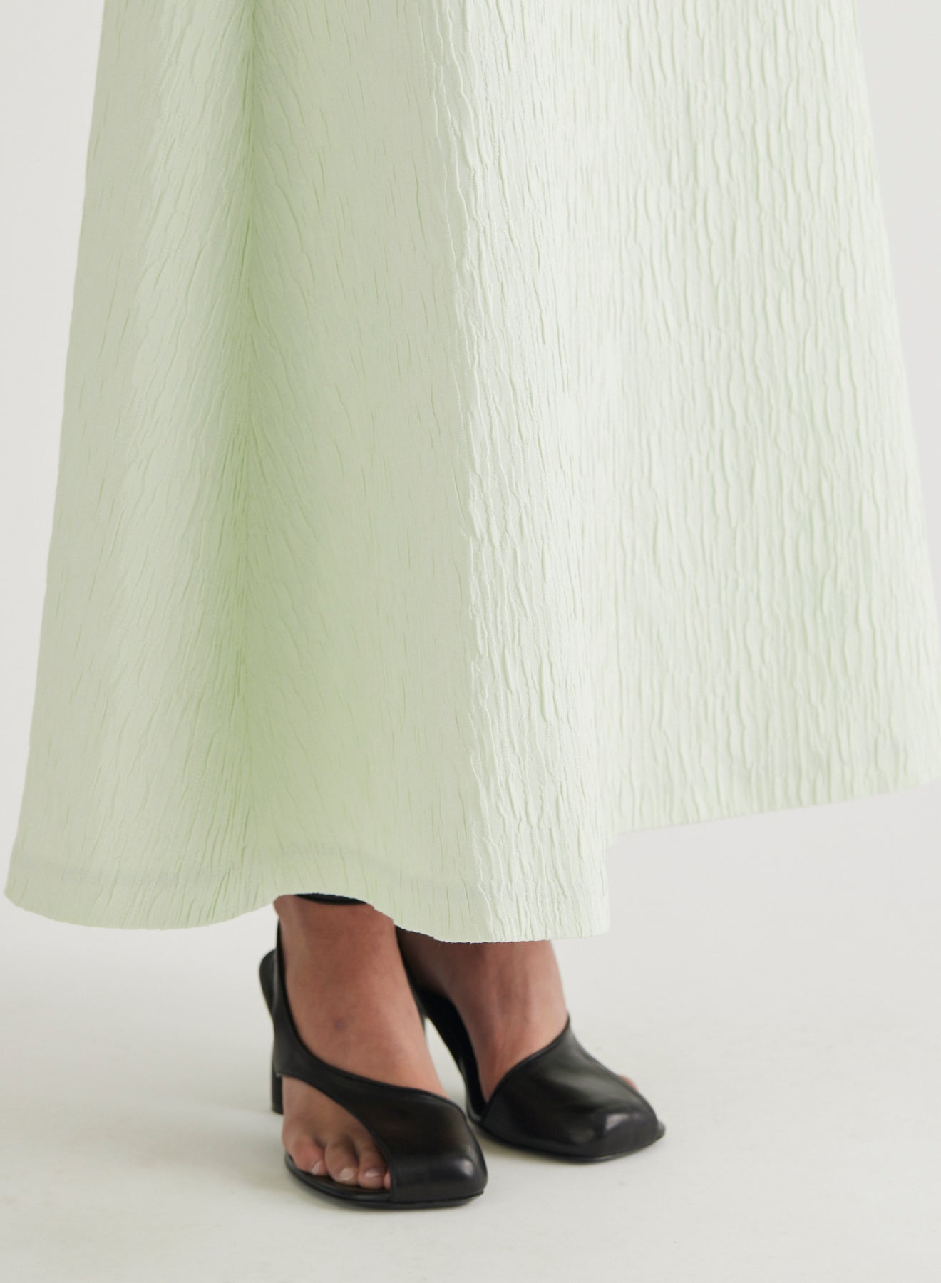 CLARA SKIRT (PISTACHIO)