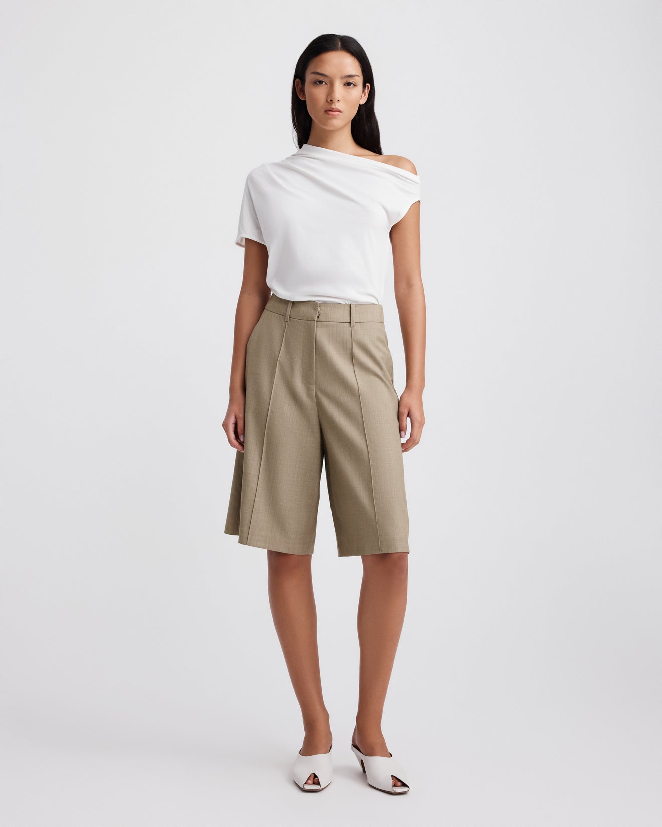 ANDO SHORTS (SAND)