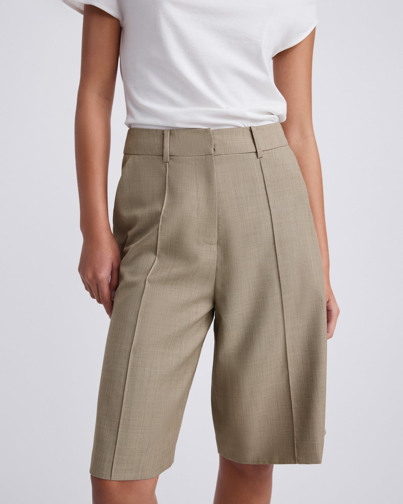 ANDO SHORTS (SAND)