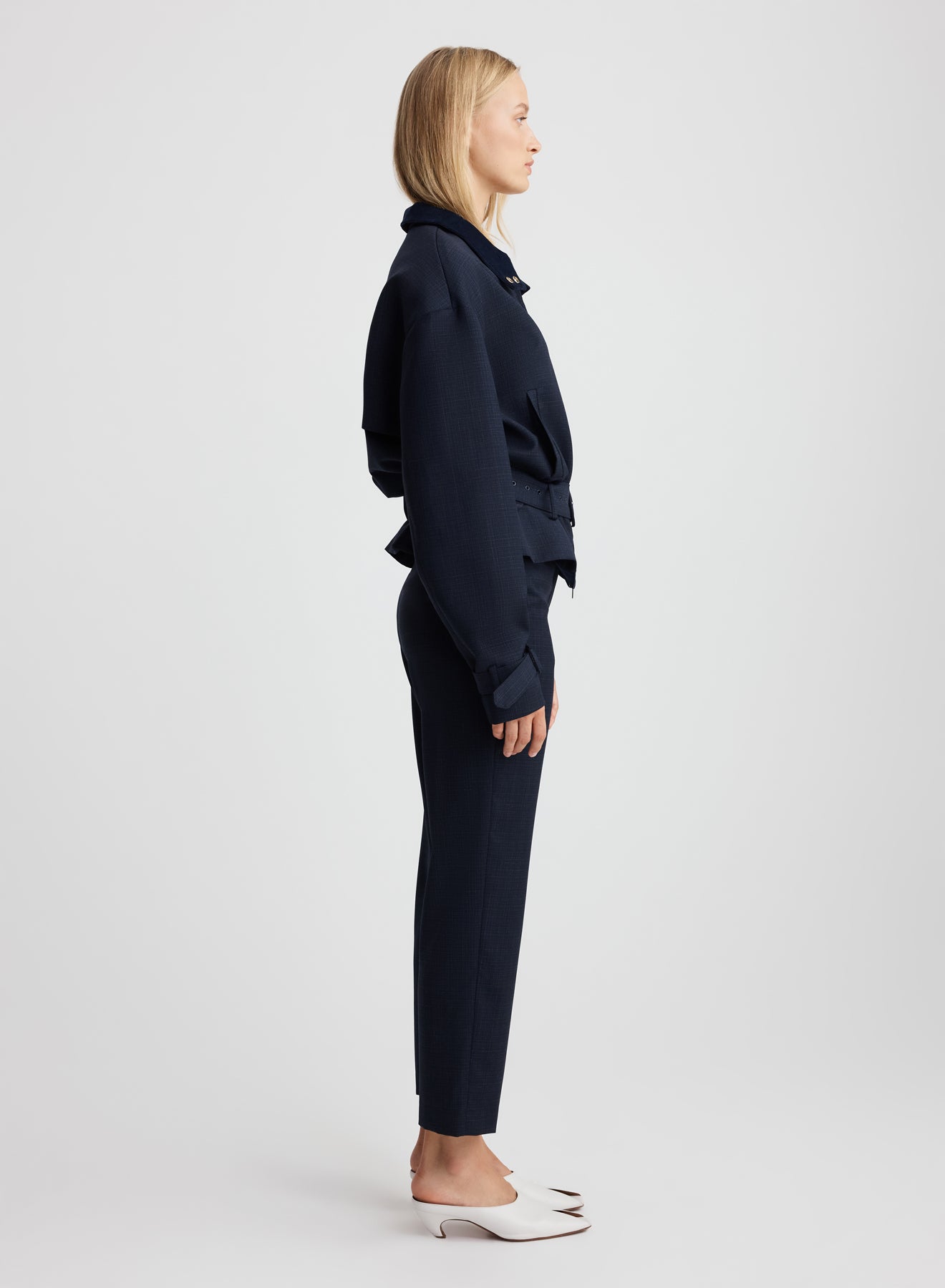 ZAHA BOMBER JACKET (NAVY)