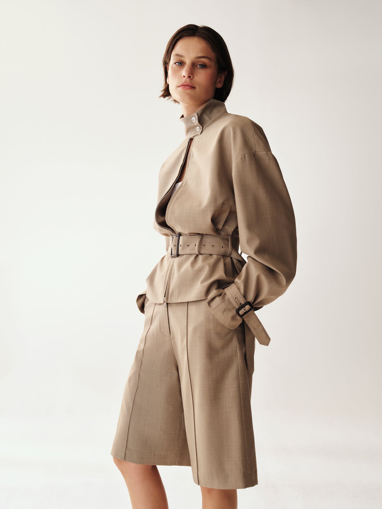 ZAHA BOMBER JACKET (SAND)