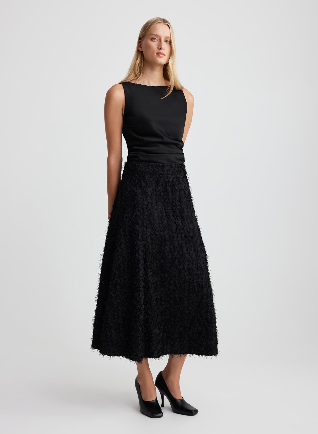 VANTA SKIRT (BLACK)