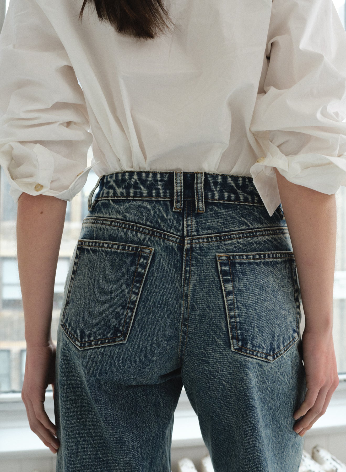 CARLO JEANS (LIGHT WASH DENIM)